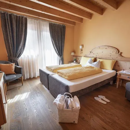 Bio Cecilia Отель 4*