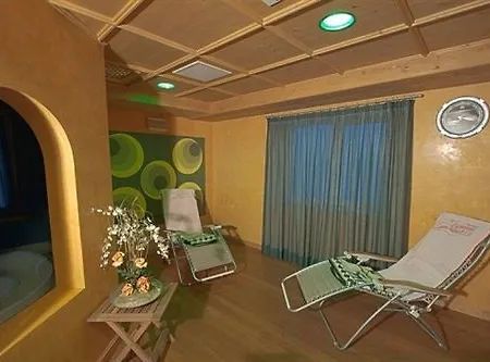 Hotel Bio Cecilia 4*